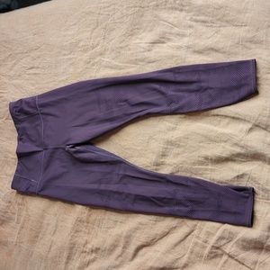 Athleta persistence laser cut 7/8 tight in plum
